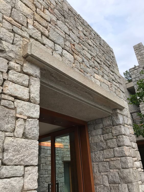 Andesite and Sandstone for Cladding the Facade and Foundation of Your Home: Durable and Stylish Solutions